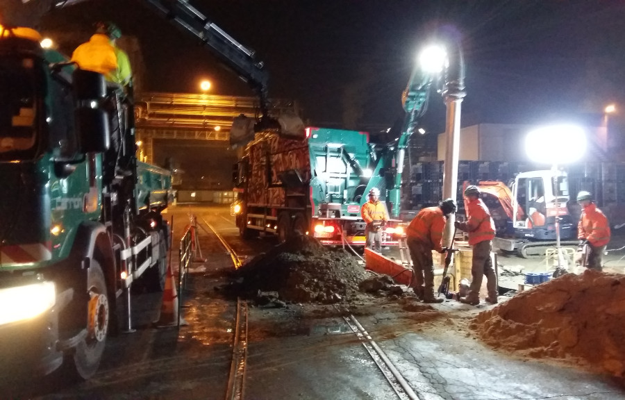 Travaux de réparation en urgence d’une fuite sur le réseau d’incendie du site industriel Bluestar Silicones.